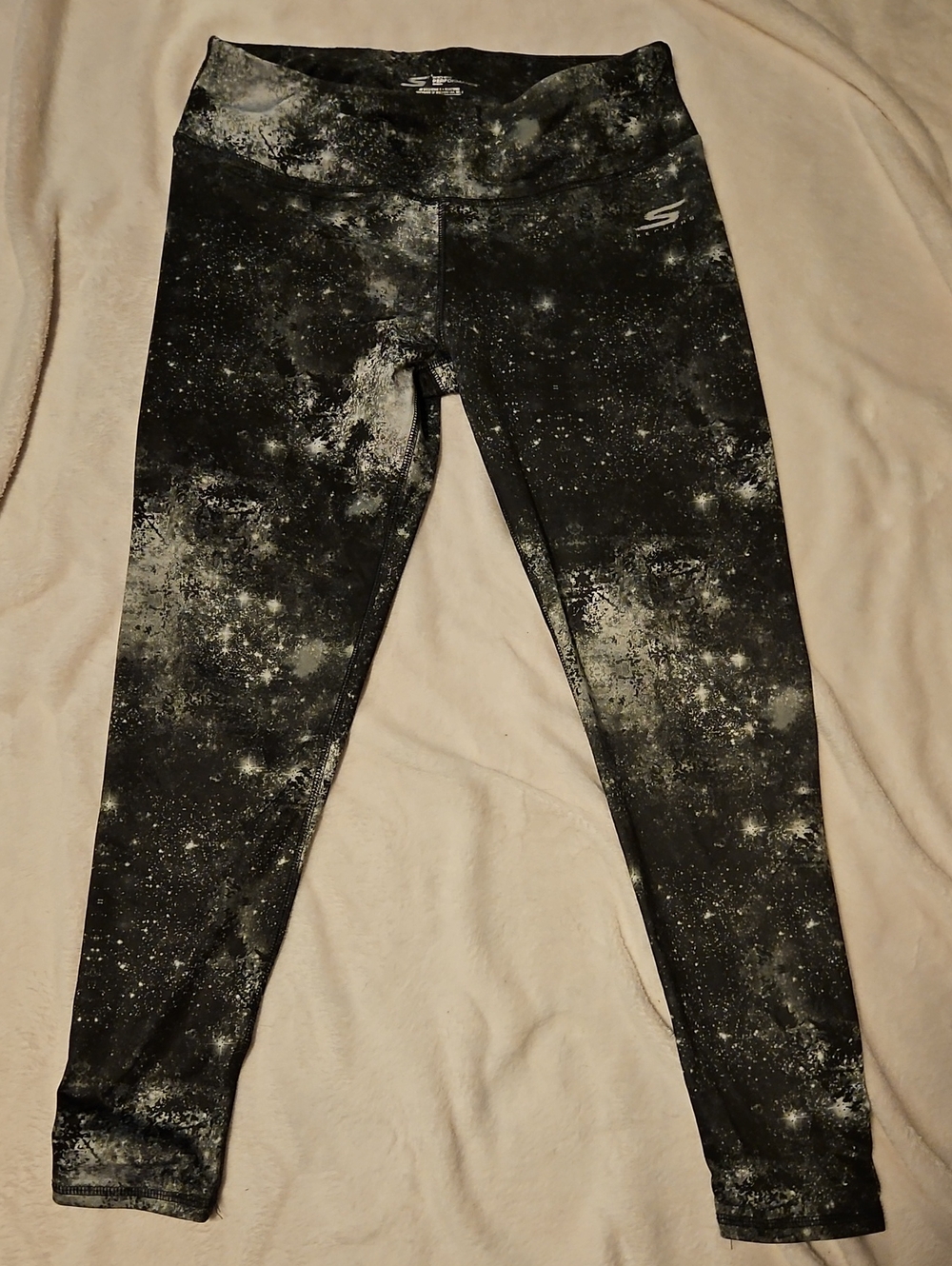 Skechers Black and Gray Galaxy Print Leggings